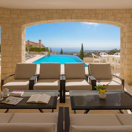Resitour - Perneri Four Bedroom Villa Pafos Exterior foto
